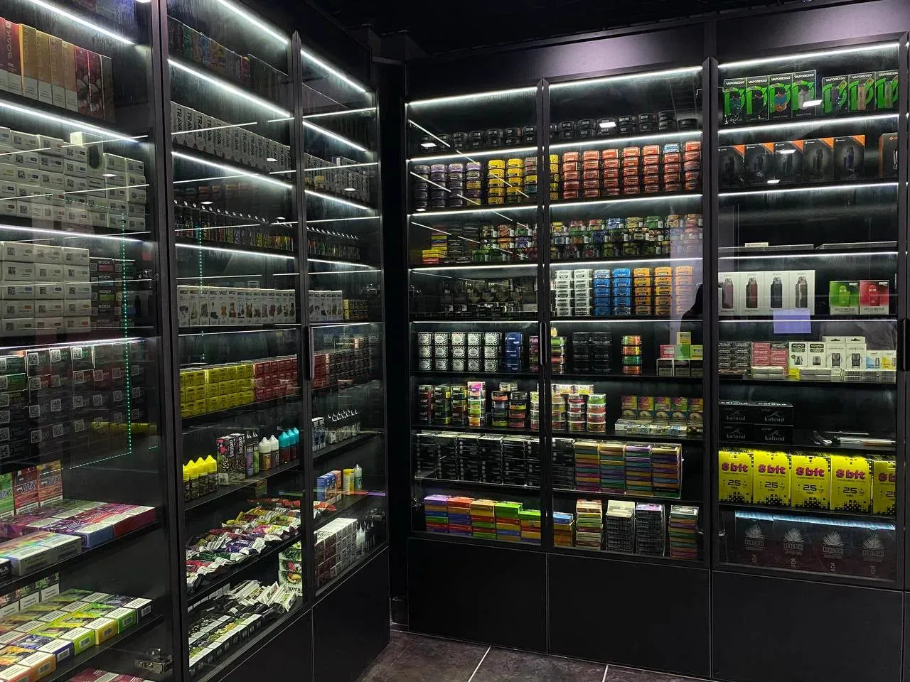 Витрины Bazooka Store